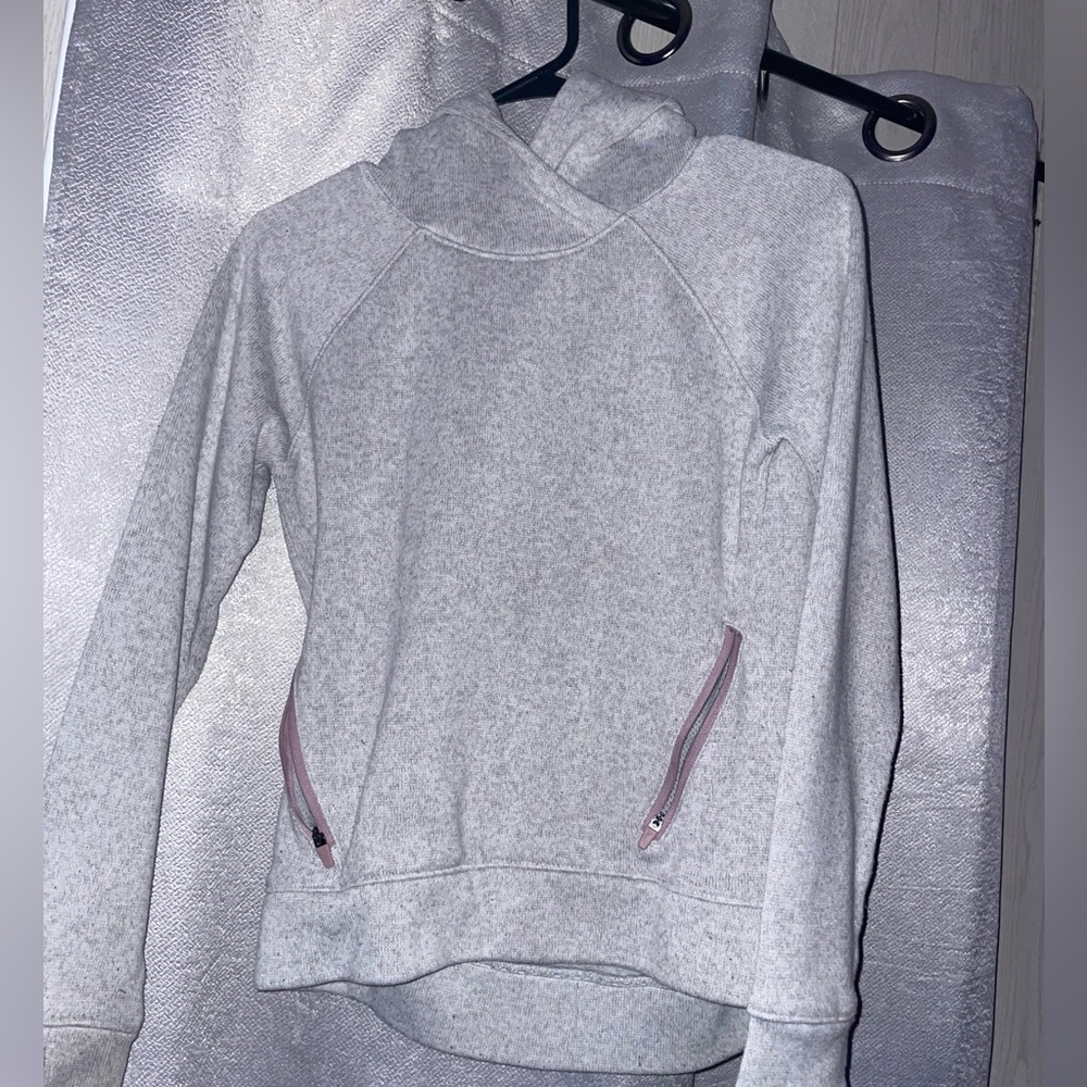 Old navy sweatshirt
